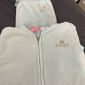 Girls’ size 7 Juicy sweatsuit.